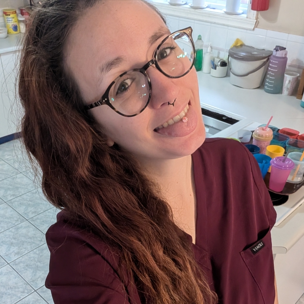 Meet your Posher, Michele